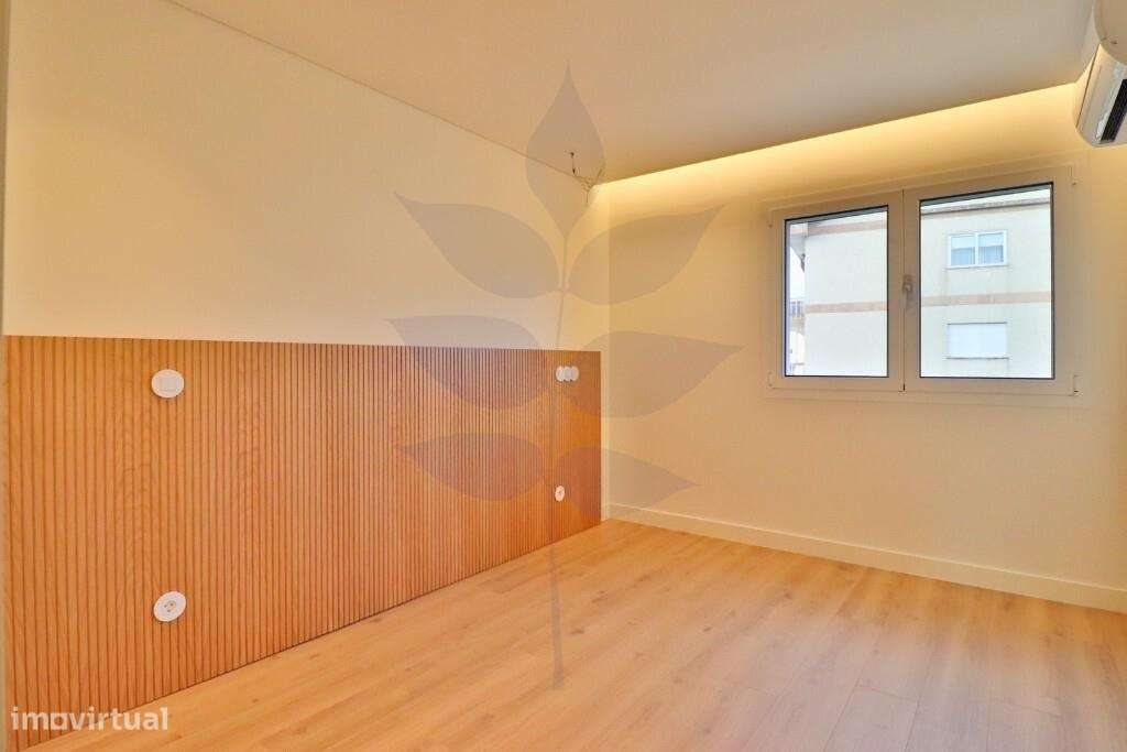 Apartamento T3 Totalmente Renovado no Centro da Cidade ✨-12