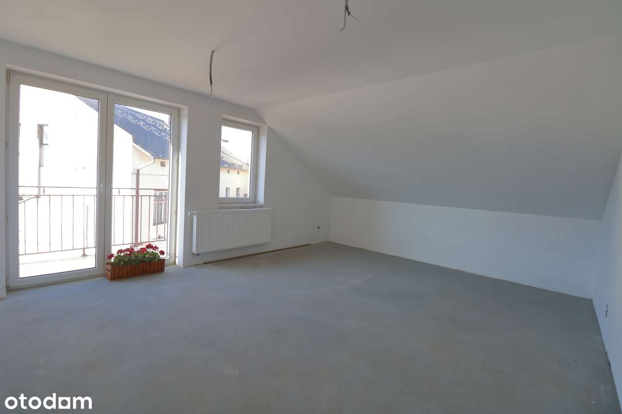 Nowe bezczynszowe mieszkanie w centrum możliwe dwie sypialnie-0