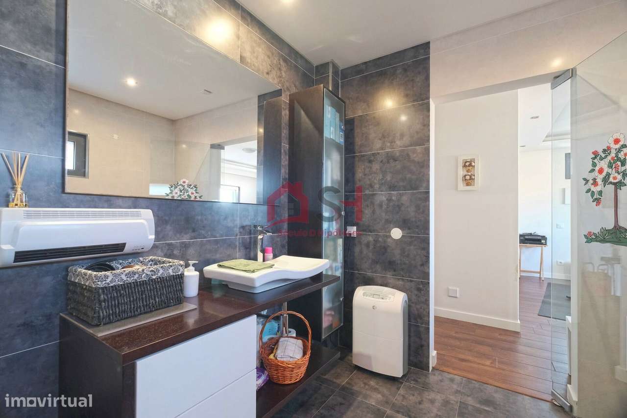 *Deslumbrante Moradia T4, Independente – SILVEIRA  *-41