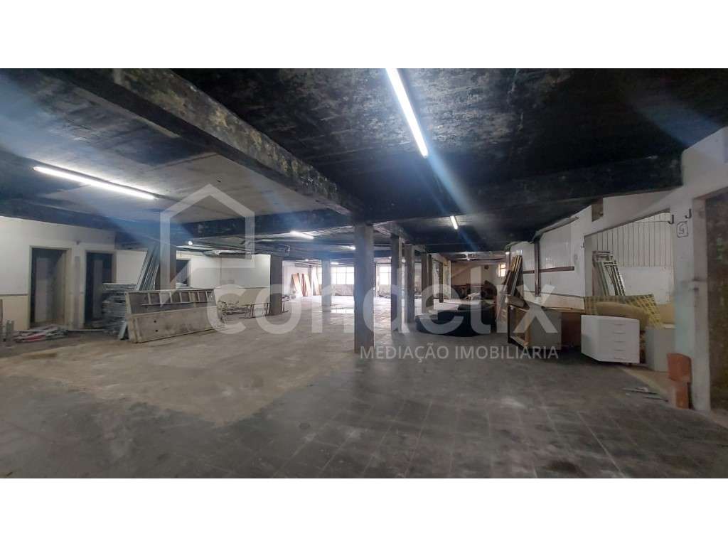 Loja para venda em Paredes - Grande imagem: 3/14