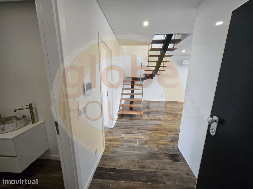 Moradia T3+1 com Piscina e Garagem - Lagoa de Albufeira-16