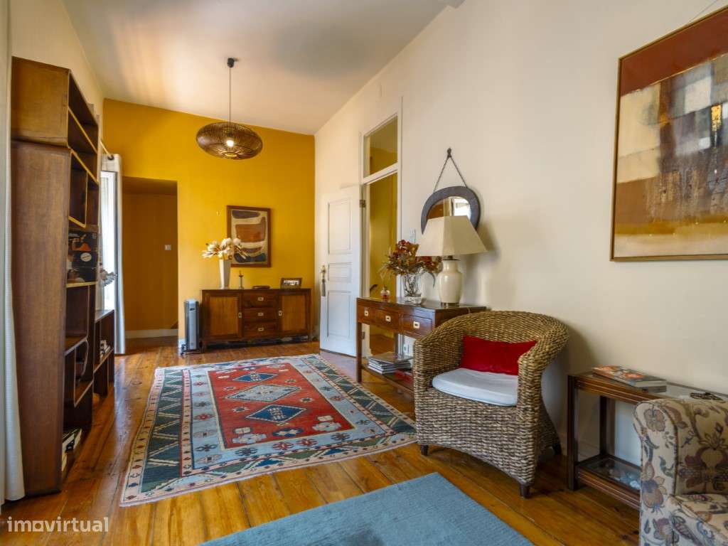 Apartamento T4 Duplex na Parede-8