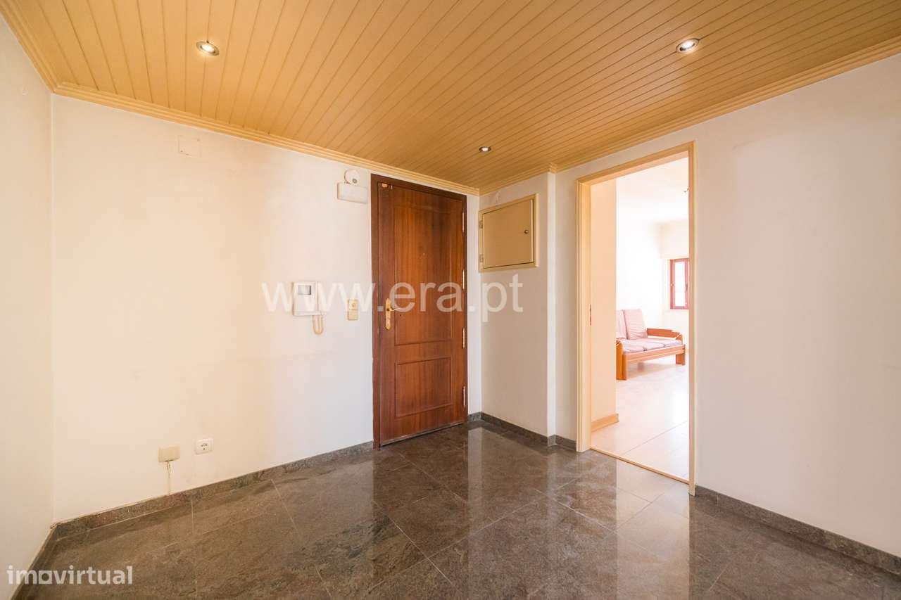 Apartamento T3 no Casal do Chapim-23