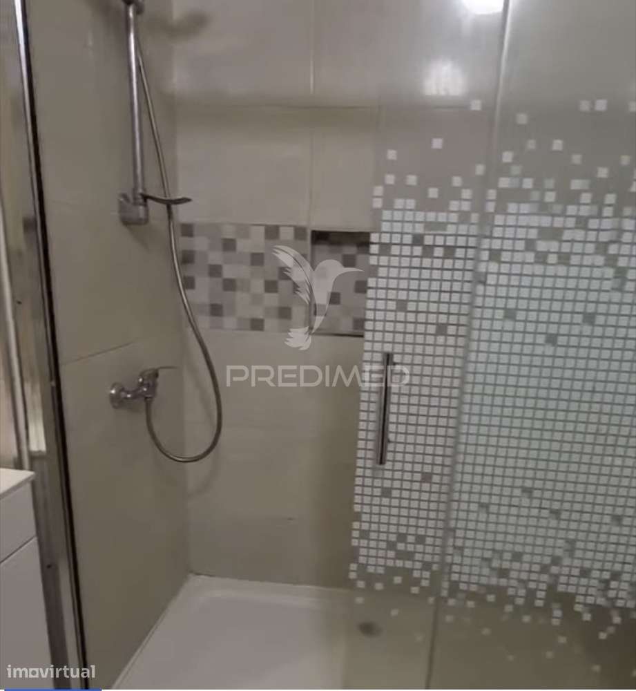 Apartamento T1 com Varanda Fechada junto ao Bonfim – Setúbal-36