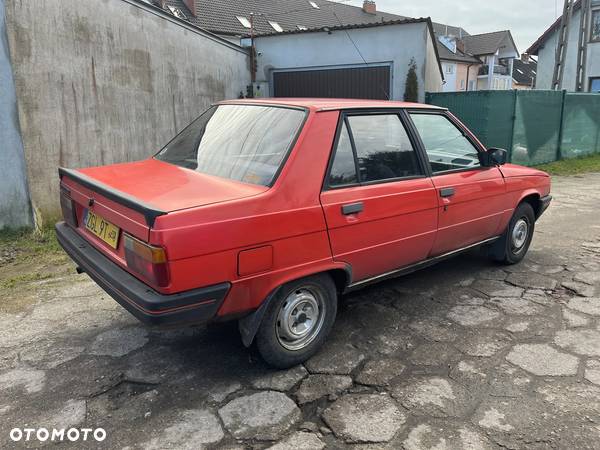 Renault 9 1.6 TD / TD Cheverny - 7