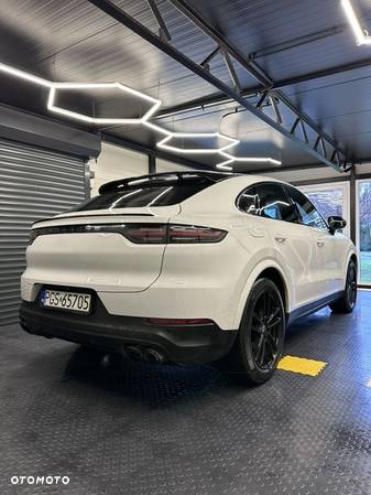 Porsche Cayenne - 16