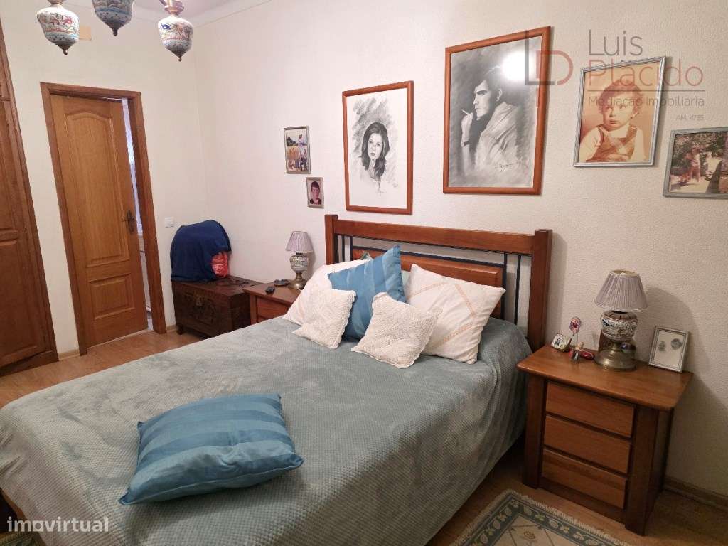 Moradia em Banda no Centro de Sines-12