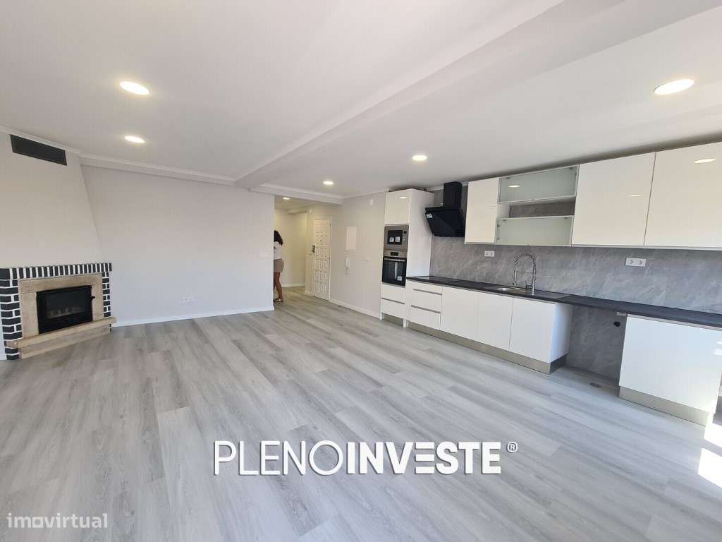 T4 totalmente remodelado na Amora-38