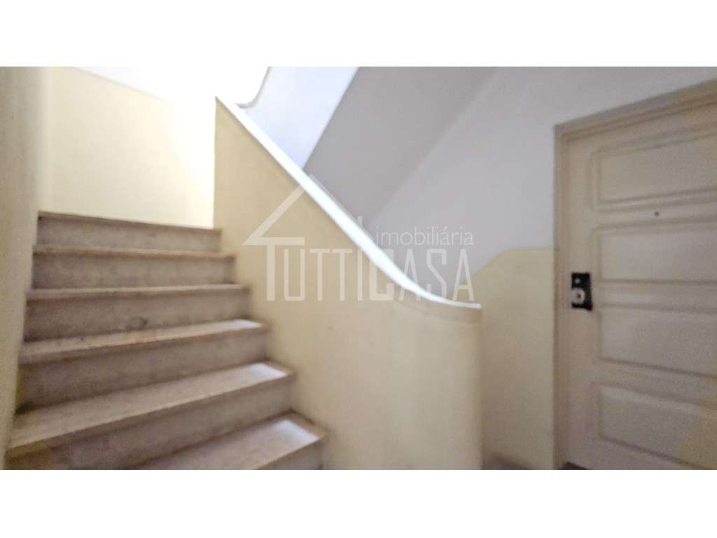 Apartamento T2 na Venda do Pinheiro-3