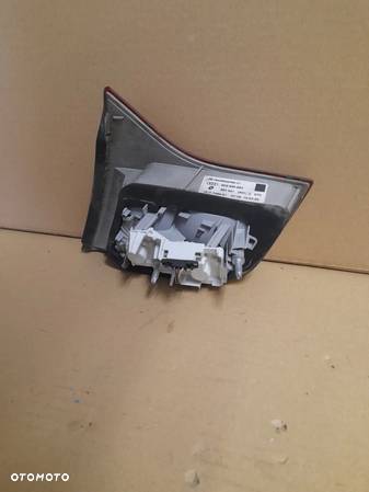 LAMPA TYLNA LEWA AUDI A4 B7 KOMBI nr 8E9945093 - 3