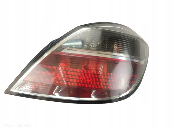 LAMPA PRAWY TYŁ TYLNA OPEL ASTRA H LIFT (2006-2014) 5D HB 13222325 - 5