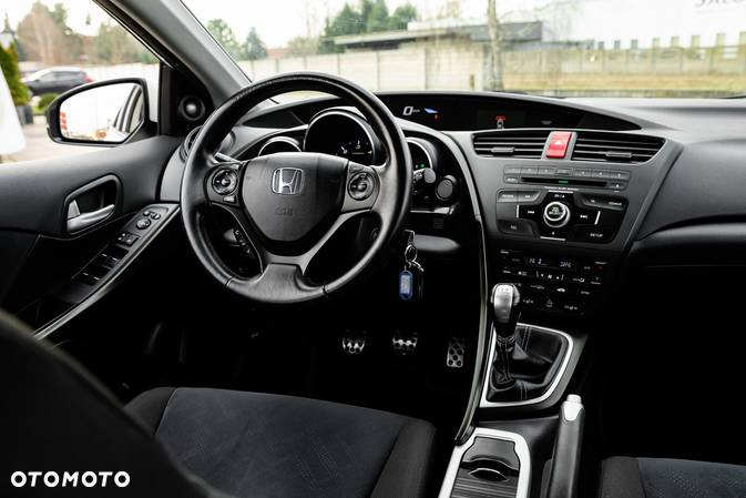 Honda Civic 1.6 i-DTEC Executive Navi - 38