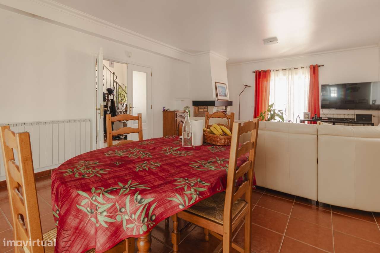 Moradia Isolada T4 / Casal de Matos / Leiria-6