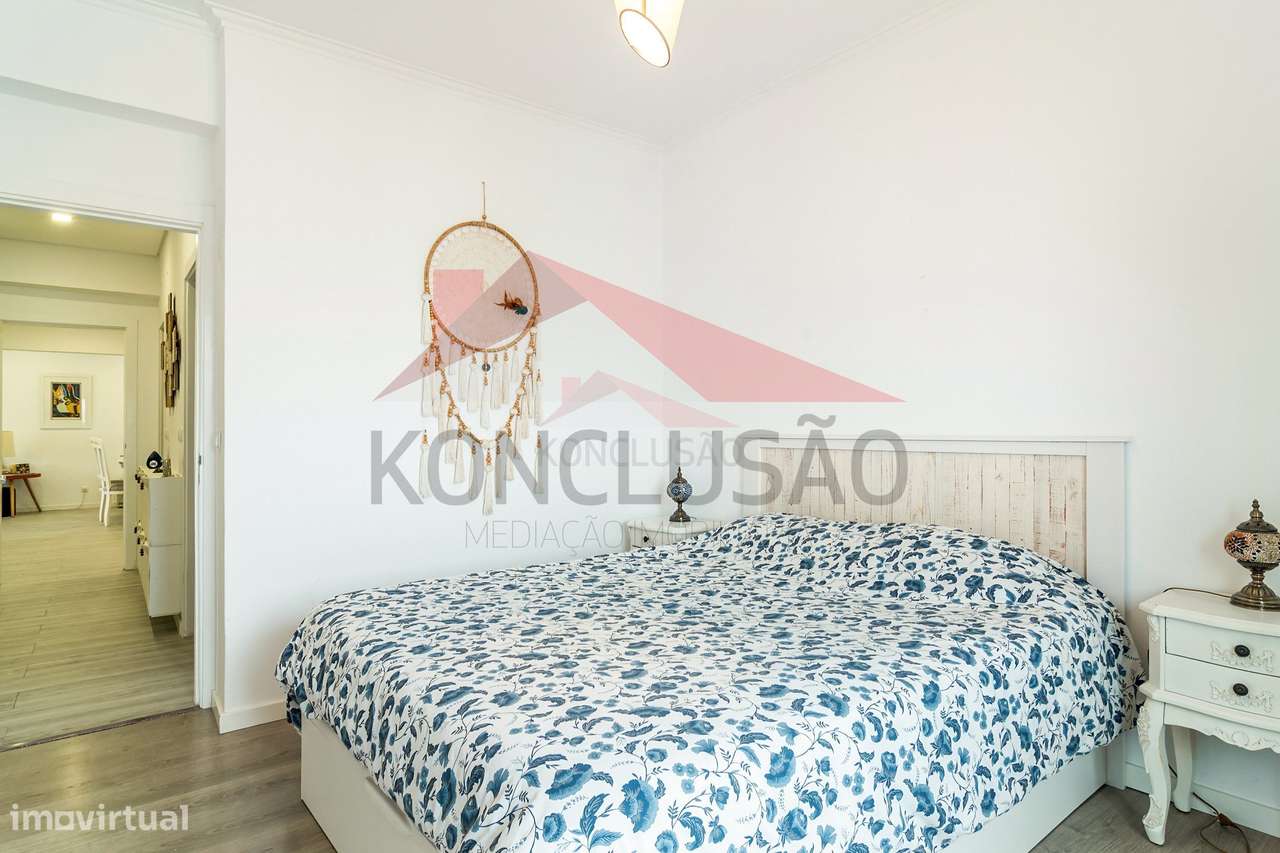 """Apartamento T4 Remodelado com Vista Panorâmica para o Rio Tejo -...-12
