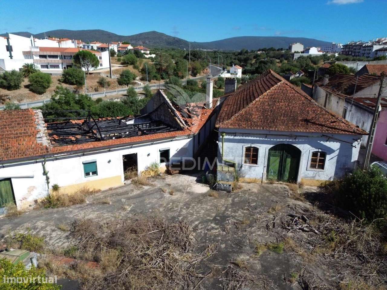 Oportunidade Única no Centro de Alcanena – Para Restaurar - Grande imagem: 5/28