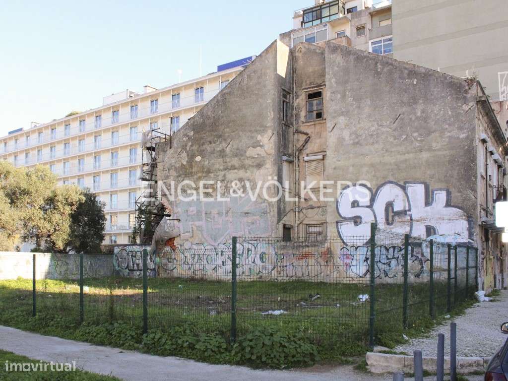 Prédio para remodelação com PIP aprovado para 12 fogos - Grande imagem: 5/10