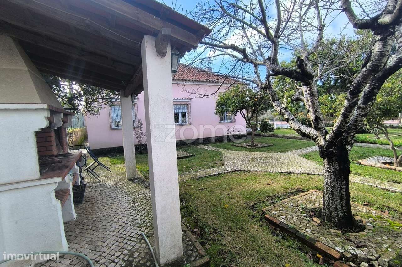 Moradia T4 unifamiliar Carnide-42