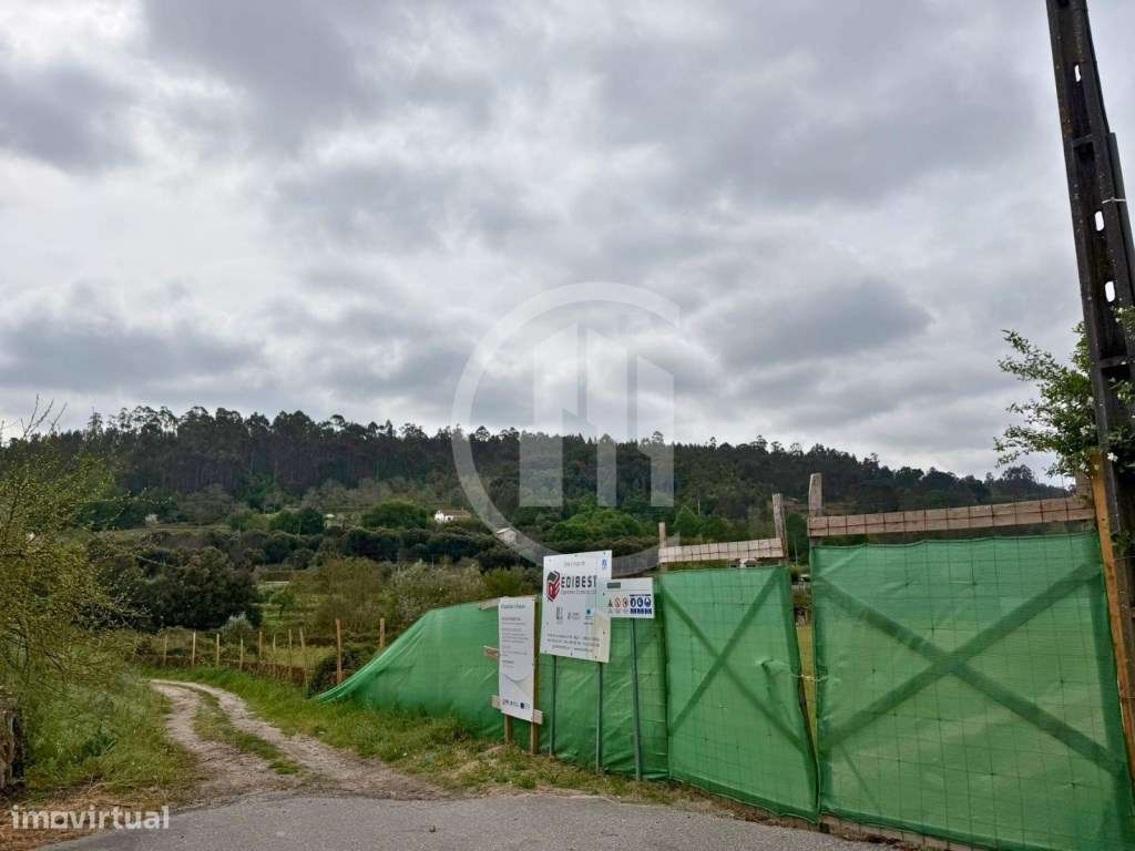 Terreno com construção - Vale da Loba, Beijós-11