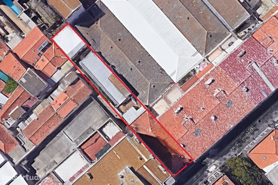 Prédio Próximo ao Mercado De Matosinhos