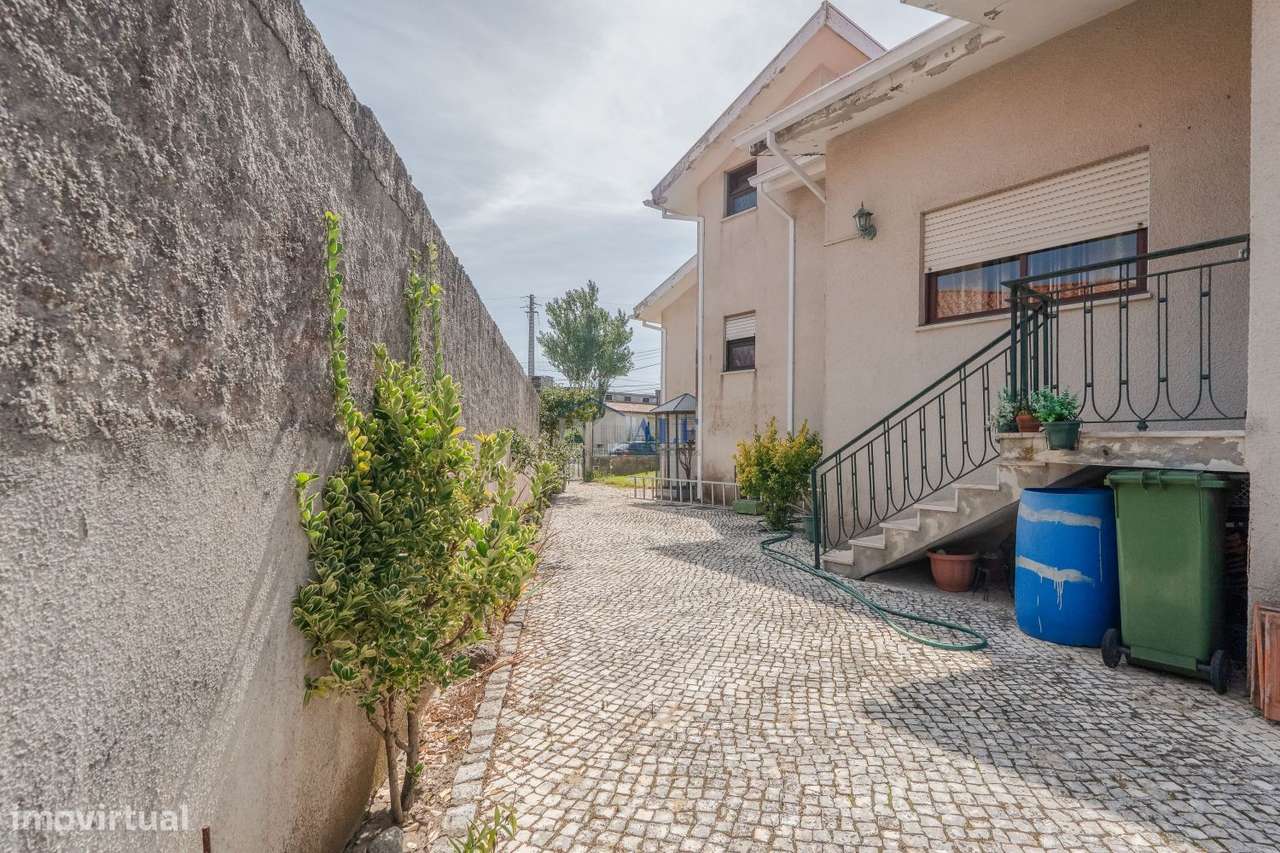 Moradia T5 em Santa Joana perto do centro de Aveiro-44