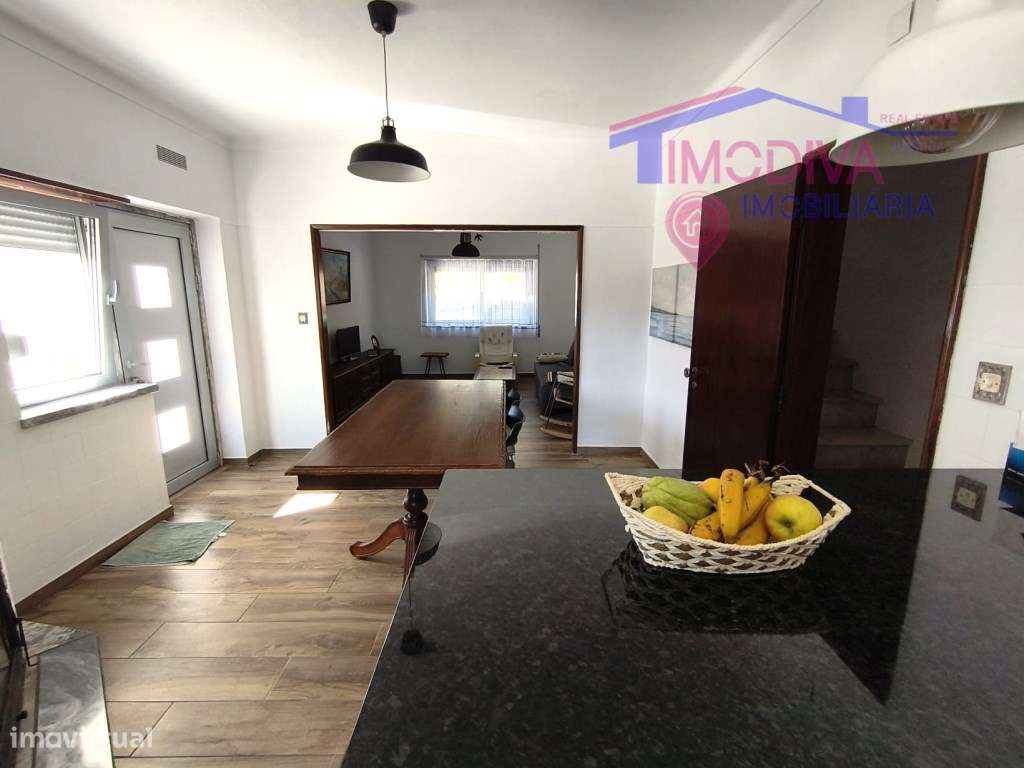 Moradia T3 com garagem e Terreno com 1850 m2 em Arega, Figueiró dos...-12
