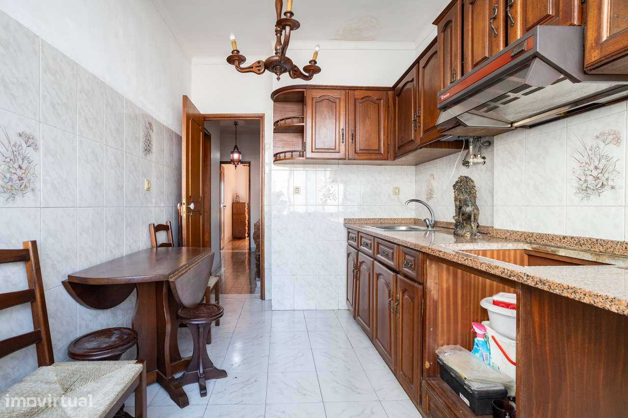 Apartamento T2 Venteira Amadora-12