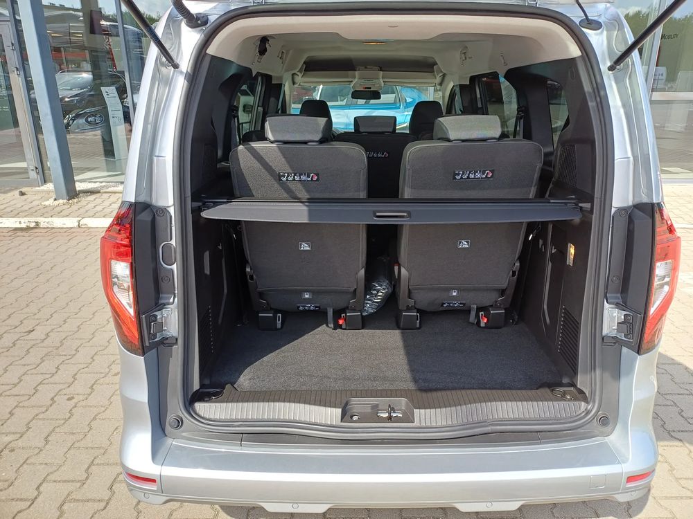 7 Osobowy / Kamera / Cyfrowe Zegary /Carplay i Android