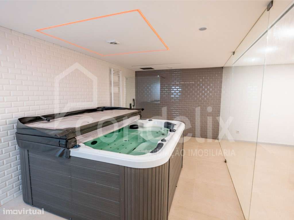 Moradia T3 com terraço, piscina e decoração de autor, Madalena-50