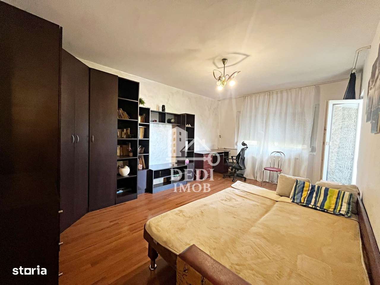 Apartament 2 camere de vanzare in zona Decebal, Oradea-0