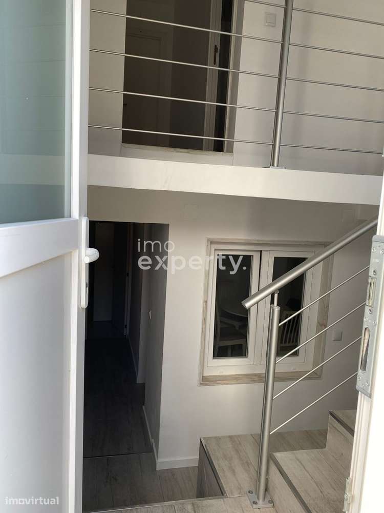 2 Moradias remodeladas com 2 pisos na Ajuda, Lisboa - Grande imagem: 4/18