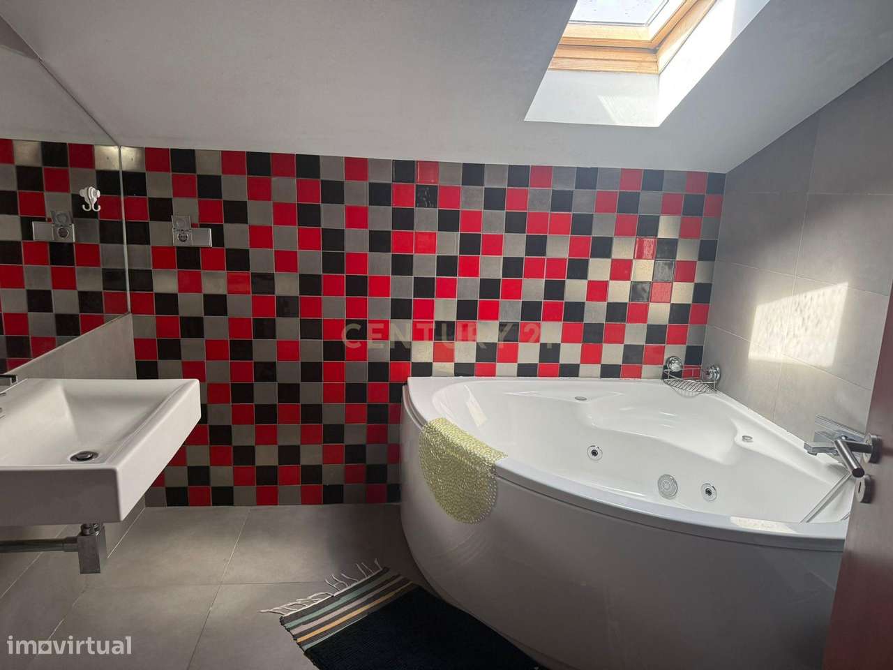 Moradia em Meia Via, Torres Novas-18