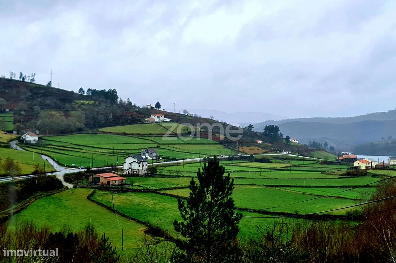 Moradia T4 em Montalegre - Com vistas para o Rio Rabagão-14