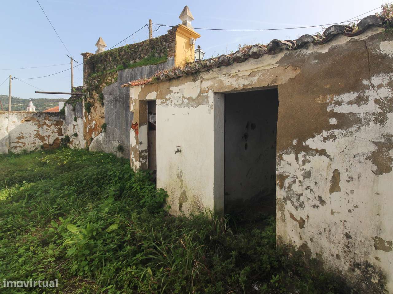 Moradia Térrea com Quintal para Reconstruir - Grande imagem: 5/19