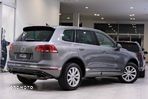 Volkswagen Touareg 3.0 V6 TDI SCR Blue Motion DPF Automatik Executive Edition - 11