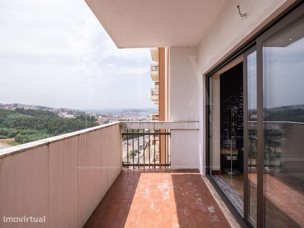 Apartamento T3 | Avenida Elísio de Moura, Coimbra-24
