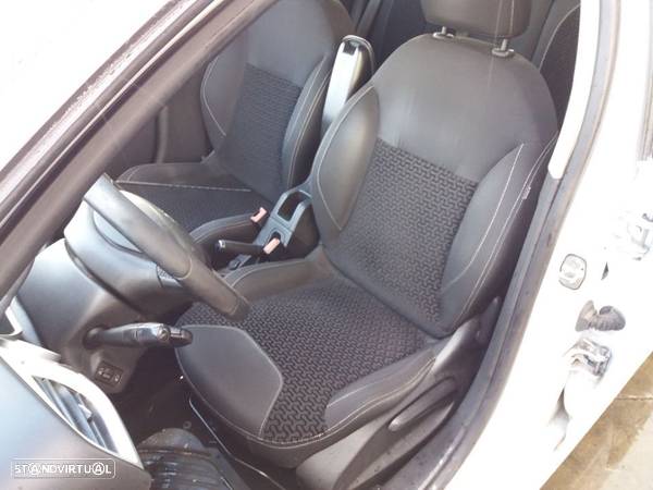 Citroen C3 II (2) 1.6 HDI 2009 até 2017 ás peças - 4