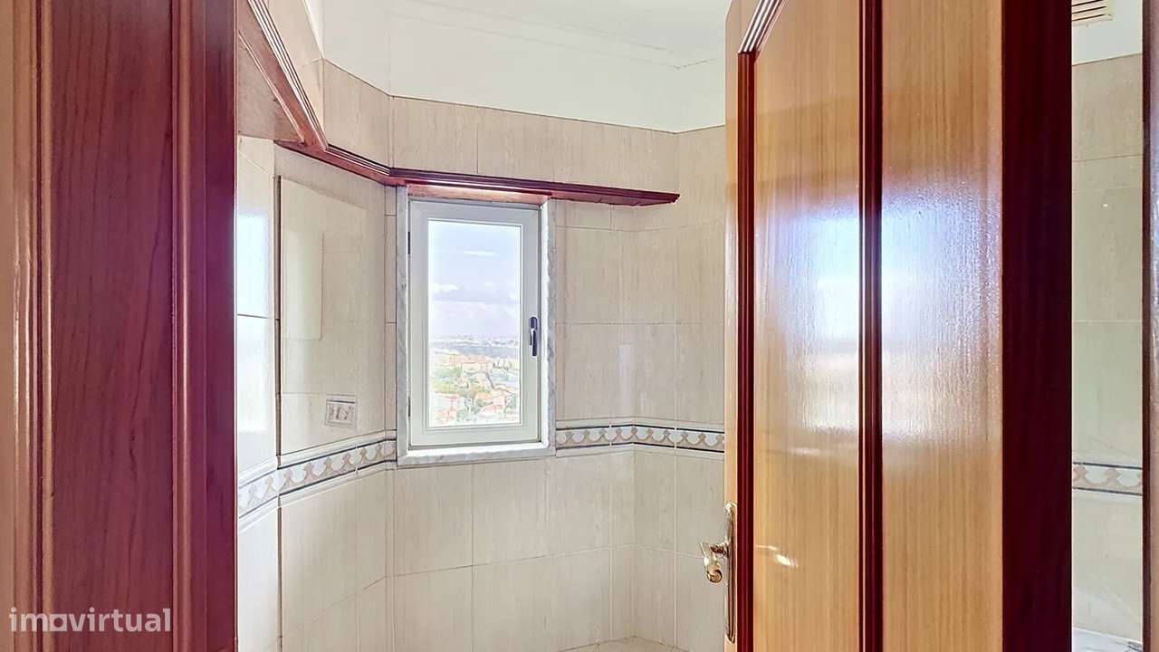 Apartamento T3 Ramada – Espaço, Conforto e Excelente Localização-11