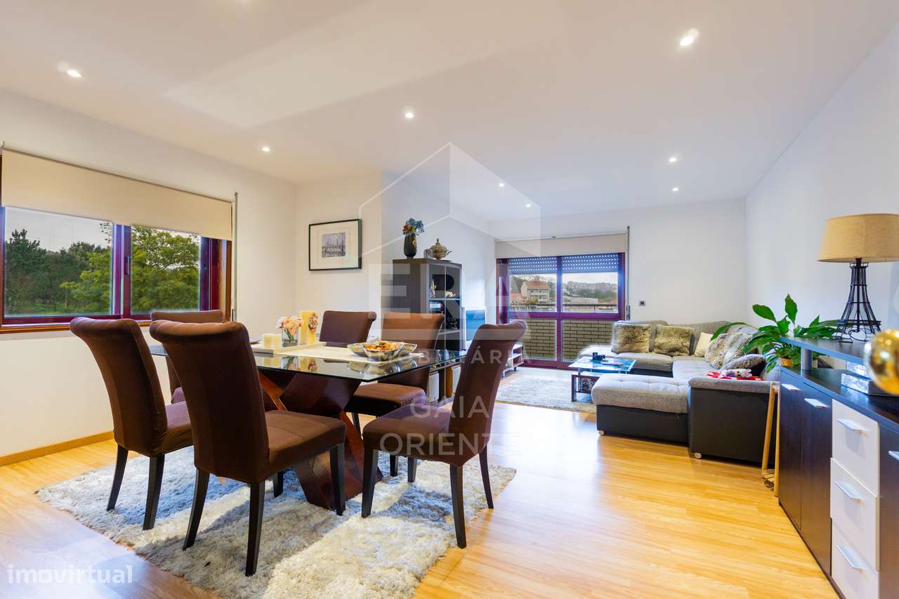 Apartamento T3 com Excelentes Áreas em Oliveira do Douro-6