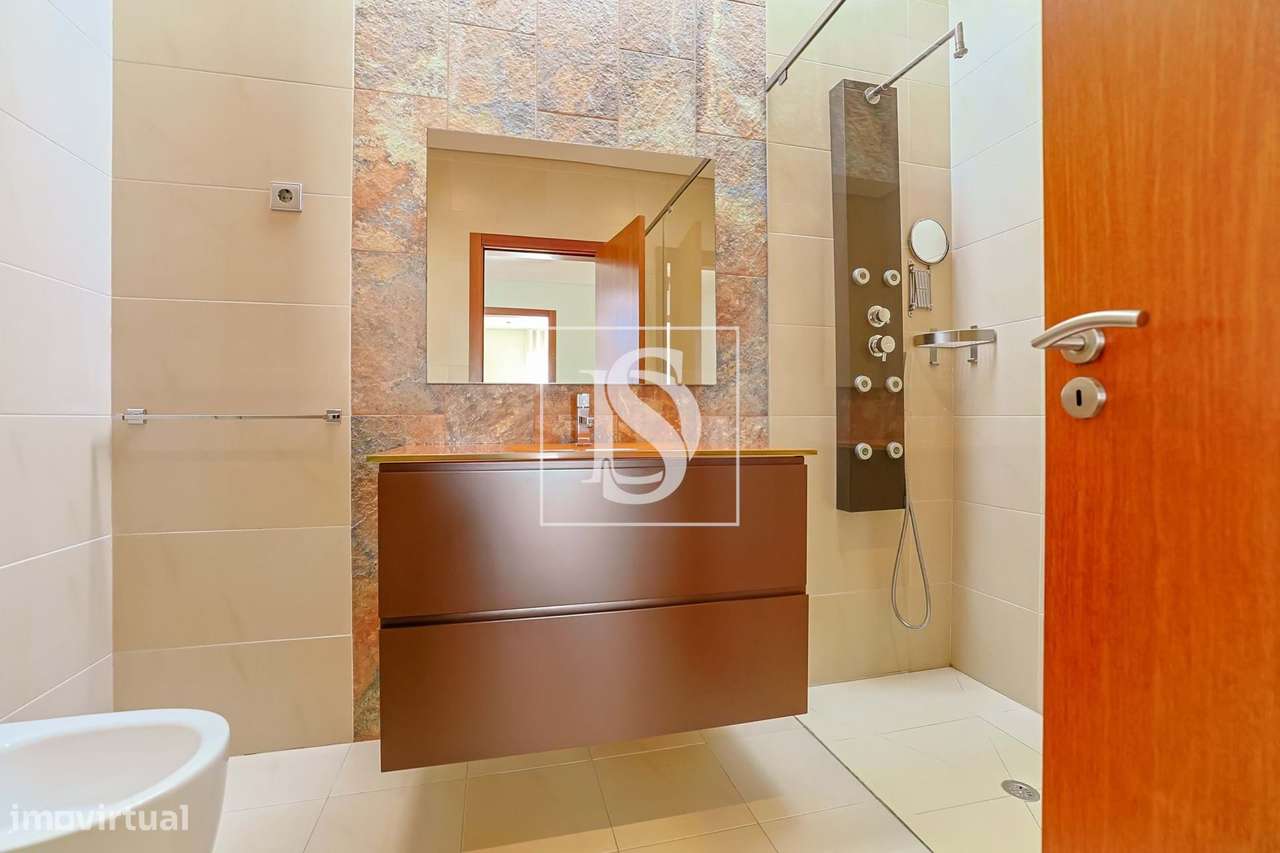 Moradia Isolada com PISCINA, em Tamel (São Verissimo)!-36