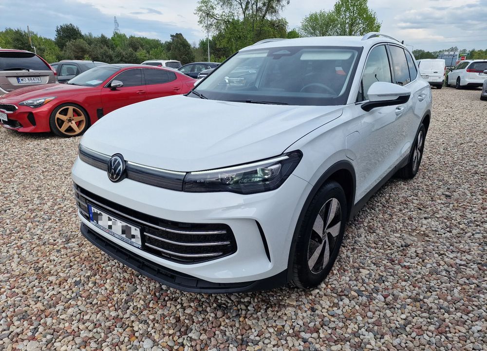 Volkswagen Tiguan III (2024-) 1.5 eHybrid PHEV 150kW Elegance DSG 2025