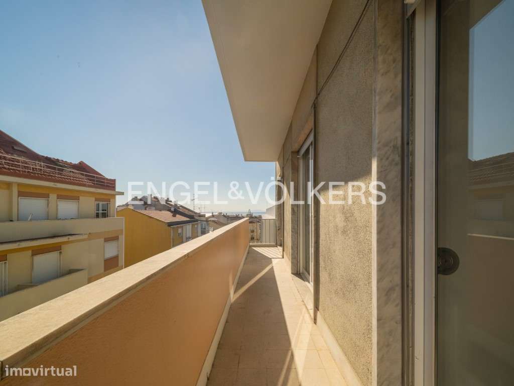 Luminoso apartamento com 4 quartos e varanda no Beato-4