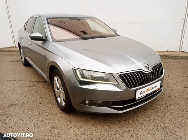 Skoda Superb 2.0 TDI Ambition - 8