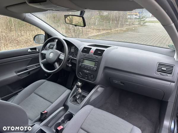 Volkswagen Golf 1.6 Comfortline - 12