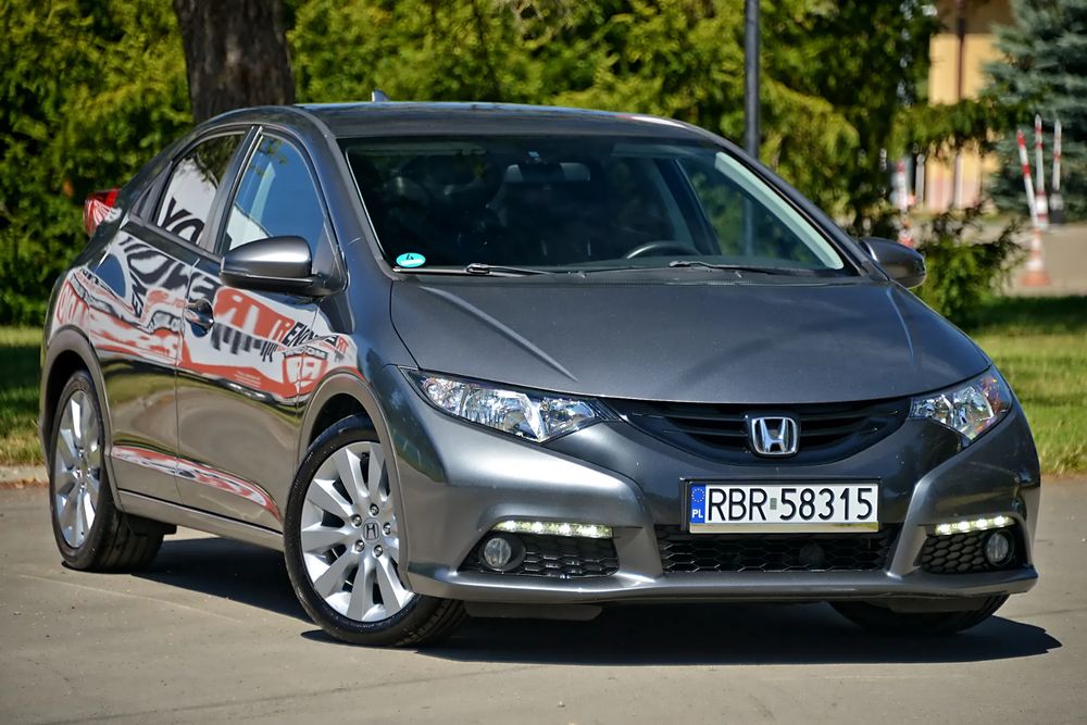 Honda Civic IX (2011-2017) 1.4 i-VTEC 2013