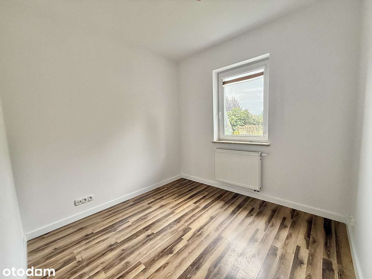 Dom GOTOWY do ZAMIESZKANIA-Komfortowy układ z GARAŻEM i OGRODEM-154 m2-13