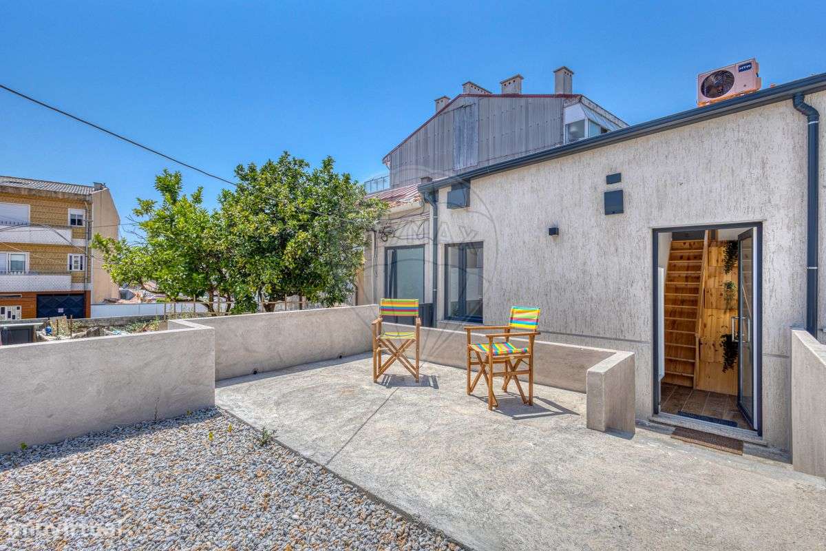 Moradia T1 para venda - Grande imagem: 3/23