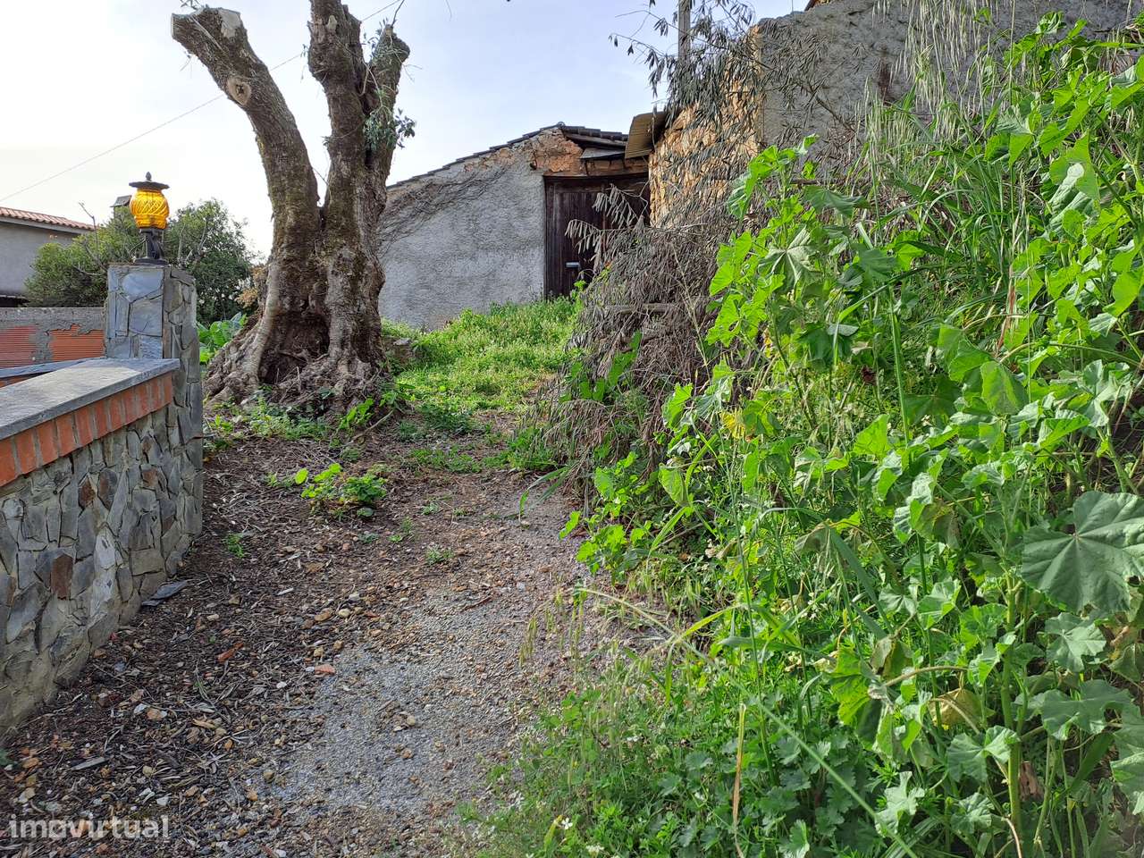 Moradia com Terreno - Excelente oportunidade - Semide-16