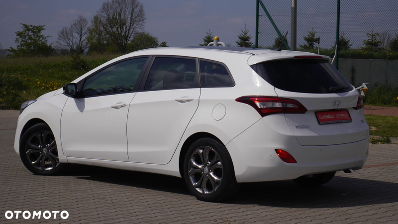 Hyundai I30 Kombi 1.6 CRDI Premium - 24