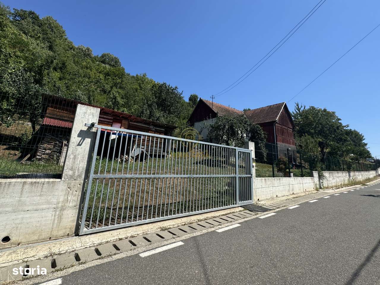 De vanzare Casa cu teren 3500MP in Sabisa/Maramures - Imagine principală: 1/11