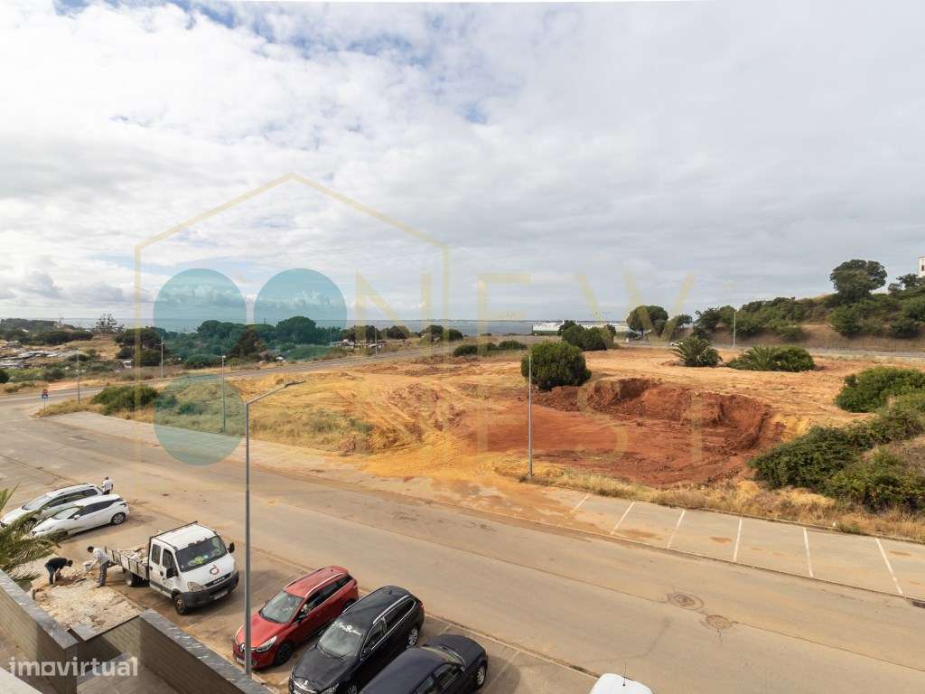 Apartamento T2 com elevador, parqueamento e arrecadação nas Manteig...-34